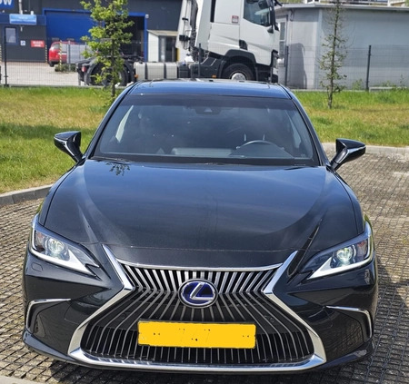 Lexus ES cena 150675 przebieg: 55000, rok produkcji 2020 z Warszawa małe 254